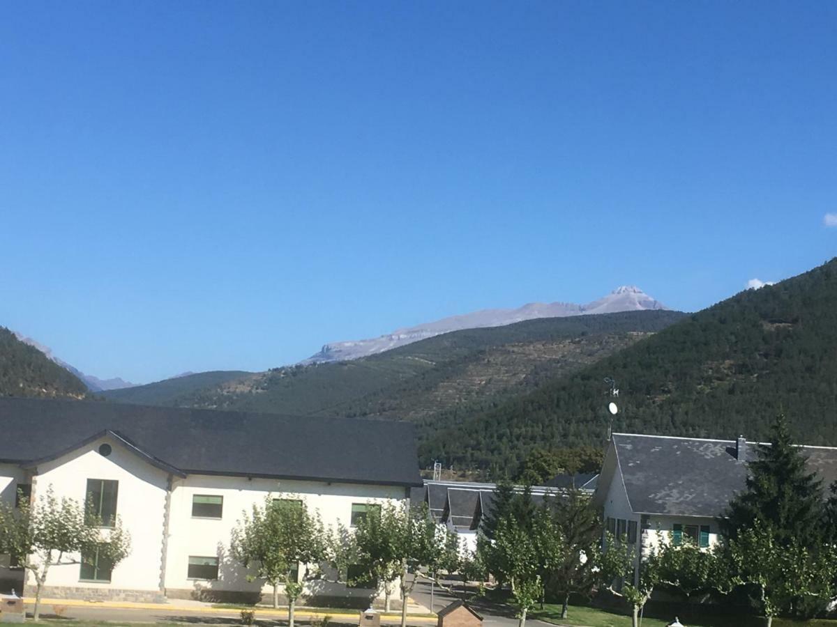 Ventana Al Pirineo Apartamento Jaca Exterior foto